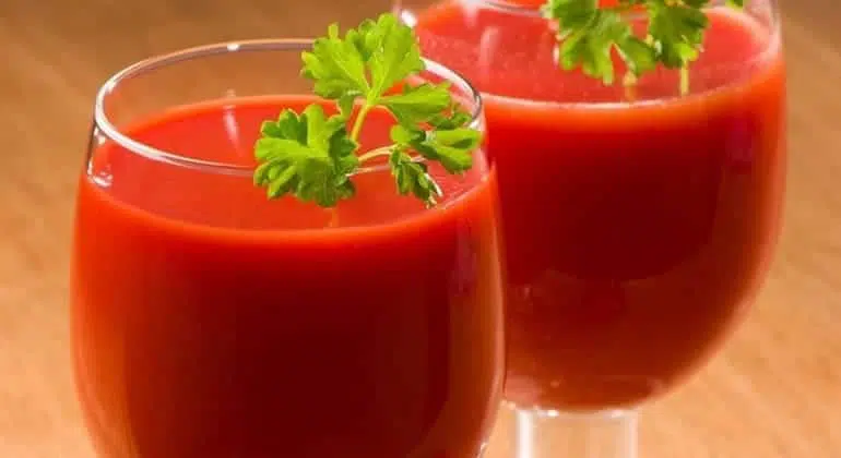 חיפשתם מתכון למיץ עבניות? מעכשיו תוכלו להכין מיץ עגבניות טבעי ובריא בבית.